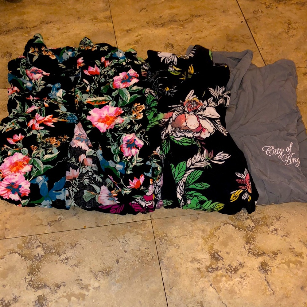 3 set Forever 21 Men’s Short Sleeve Button down shirts Size Large